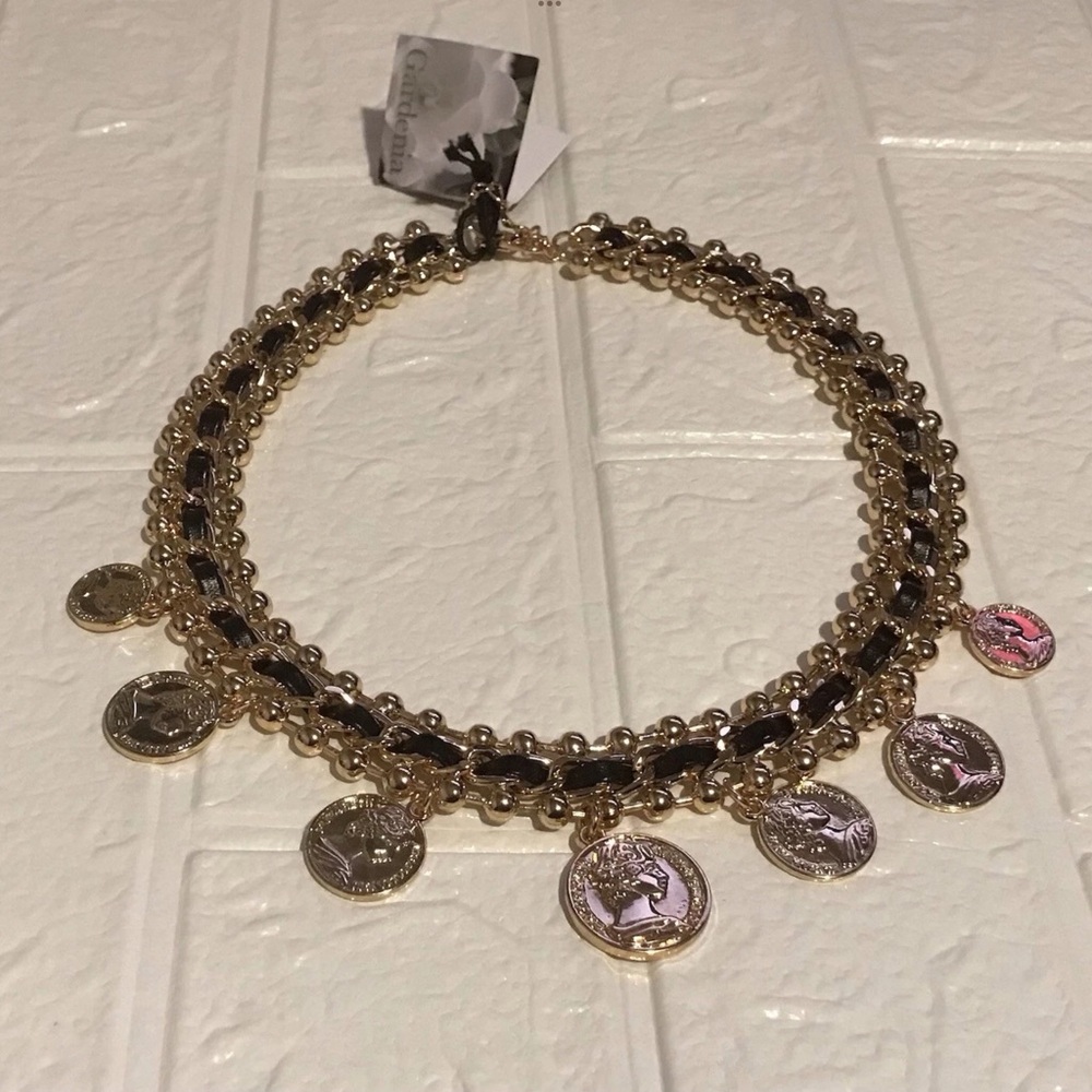 Gardenia Black & Gold Woven Coin necklace